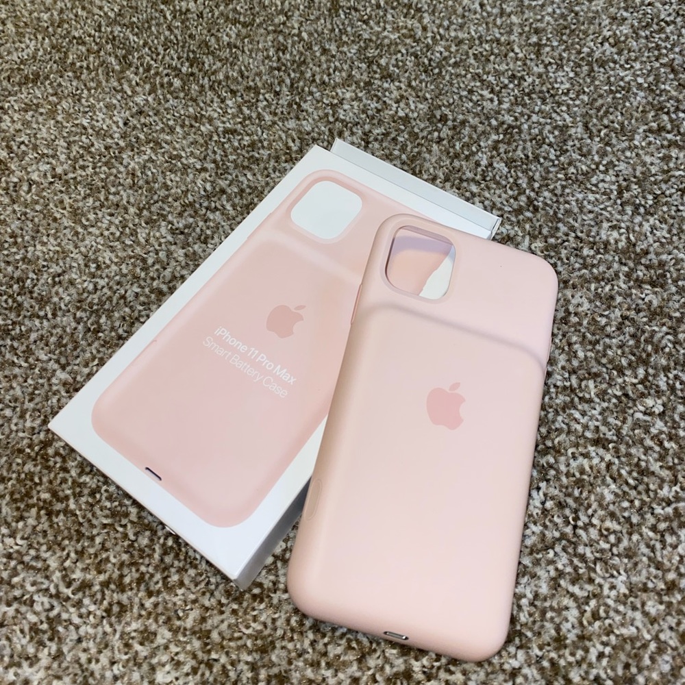 iPhone 11 pro max apple charging battery case